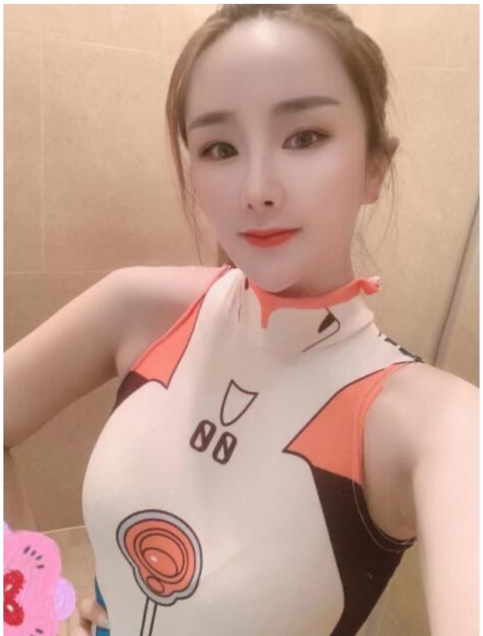 新区润园漂亮大奶桃子